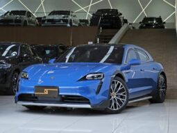
										PORSCHE TAYCAN 4S CROSS TURISMO ELÉTRICO cheio									