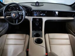 
										PORSCHE TAYCAN 4S ELÉTRICO cheio									
