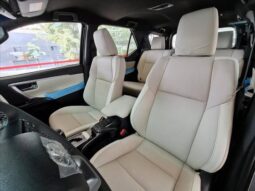 TOYOTA HILUX SW4 2.8 D-4D TURBO DIESEL DIAMOND 7L 4X4 AUTOMÁTICO