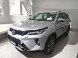 
										TOYOTA HILUX SW4 2.8 D-4D TURBO DIESEL SRX PLATINUM 4X4 AUTOMÁTICO cheio									