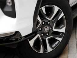 
										TOYOTA HILUX SW4 2.8 D-4D TURBO DIESEL SRX PLATINUM 7L 4X4 AUTOMÁTICO cheio									