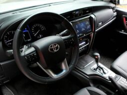 
										TOYOTA HILUX SW4 2.8 D-4D TURBO DIESEL SRX PLATINUM 7L 4X4 AUTOMÁTICO cheio									