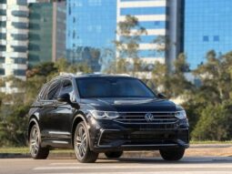 VOLKSWAGEN TIGUAN 2.0 300 TSI GASOLINA ALLSPACE R-LINE AUTOMÁTICO