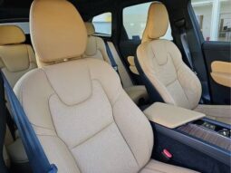 
										VOLVO XC60 2.0 T8 PHEV ULTRA AWD GEARTRONIC cheio									