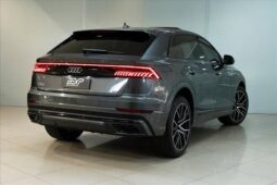 
										AUDI Q8 3.0 TFSI GASOLINA PERFORMANCE BLACK QUATTRO TIPTRONIC cheio									