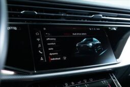 
										AUDI Q8 3.0 TFSI GASOLINA PERFORMANCE BLACK QUATTRO TIPTRONIC cheio									