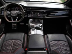 
										AUDI RS Q8 4.0 V8 TWINTURBO MHEV TIPTRONIC cheio									