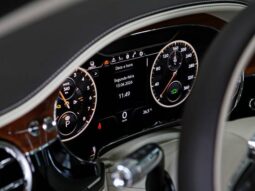 
										BENTLEY FLYING SPUR 2.9 V6 HYBRID AUTOMÁTICO cheio									