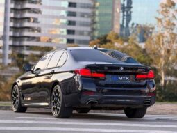 
										BMW 530e 2.0 16V TWINPOWER HÍBRIDO M SPORT AUTOMÁTICO cheio									