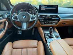 
										BMW 530e 2.0 16V TWINPOWER HÍBRIDO M SPORT AUTOMÁTICO cheio									