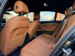 
										BMW 530e 2.0 16V TWINPOWER HÍBRIDO M SPORT AUTOMÁTICO cheio									