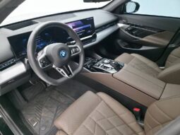 
										BMW 530e 2.0 TWINPOWER PHEV M SPORT AUTOMÁTICO cheio									