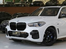 
										BMW X5 3.0 I6 TURBO HÍBRIDO XDRIVE45E M SPORT AUTOMÁTICO cheio									