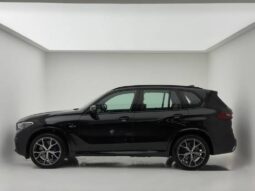 
										BMW X5 3.0 I6 TURBO HÍBRIDO XDRIVE45E M SPORT AUTOMÁTICO cheio									