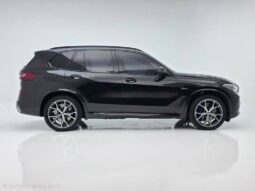 
										BMW X5 3.0 I6 TURBO HÍBRIDO XDRIVE45E M SPORT AUTOMÁTICO cheio									