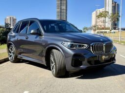 
										BMW X5 3.0 I6 TURBO HÍBRIDO XDRIVE45E M SPORT AUTOMÁTICO cheio									
