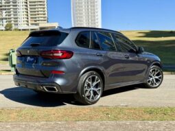 
										BMW X5 3.0 I6 TURBO HÍBRIDO XDRIVE45E M SPORT AUTOMÁTICO cheio									
