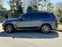 
										BMW X5 3.0 I6 TURBO HÍBRIDO XDRIVE45E M SPORT AUTOMÁTICO cheio									