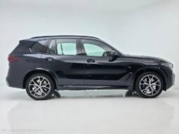 
										BMW X5 3.0 I6 TURBO HÍBRIDO XDRIVE50E M SPORT AUTOMÁTICO cheio									