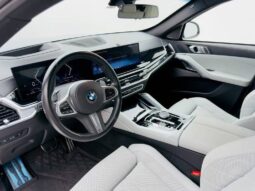 
										BMW X6 3.0 TWINPOWER GASOLINA XDRIVE40I M SPORT AUTOMÁTICO cheio									