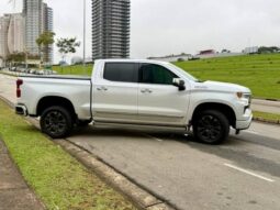CHEVROLET SILVERADO 5.3 V8 GASOLINA 1500 HIGH COUNTRY 4X4 AUTOMÁTICO