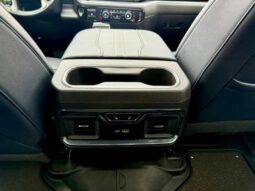 
										CHEVROLET SILVERADO 5.3 V8 GASOLINA 1500 HIGH COUNTRY 4X4 AUTOMÁTICO cheio									