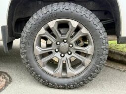 
										CHEVROLET SILVERADO 5.3 V8 GASOLINA 1500 HIGH COUNTRY 4X4 AUTOMÁTICO cheio									