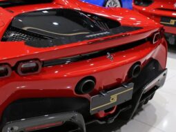 
										FERRARI SF90 4.0 V8 TURBO PHEV STRADALE F1-DCT cheio									