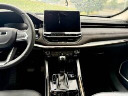 
										JEEP COMMANDER 1.3 T270 TURBO FLEX LIMITED AT6 cheio									