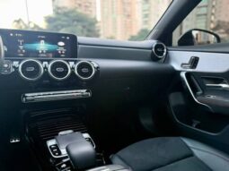 
										MERCEDES-BENZ A 35 AMG 2.0 CGI GASOLINA 4MATIC 7G-DCT cheio									