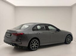 
										MERCEDES-BENZ C 300 2.0 EQ BOOST HÍBRIDO AMG LINE 9G-TRONIC cheio									