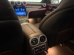 
										MERCEDES-BENZ C 300 2.0 EQ BOOST HÍBRIDO AMG LINE 9G-TRONIC cheio									