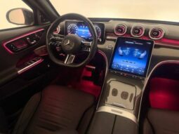 
										MERCEDES-BENZ C 300 2.0 EQ BOOST HÍBRIDO AMG LINE 9G-TRONIC cheio									