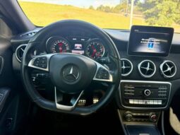 
										MERCEDES-BENZ GLA 250 2.0 CGI GASOLINA SPORT 7G-DCT cheio									