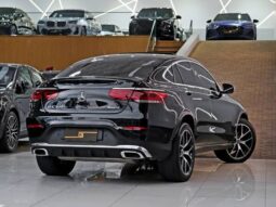 MERCEDES-BENZ GLC 300 2.0 CGI GASOLINA COUPÉ AMG LINE 4MATIC 9G-TRONIC