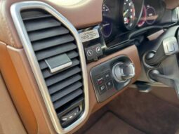 
										PORSCHE CAYENNE 3.0 V6 E-HYBRID COUPÉ AWD TIPTRONIC S cheio									