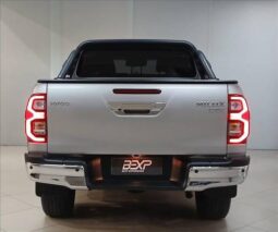 
										TOYOTA HILUX 2.8 D-4D TURBO DIESEL CD SRX 4X4 AUTOMÁTICO cheio									