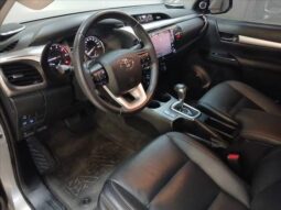 
										TOYOTA HILUX 2.8 D-4D TURBO DIESEL CD SRX 4X4 AUTOMÁTICO cheio									