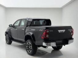 
										TOYOTA HILUX 2.8 D-4D TURBO DIESEL CD SRX PLUS 4X4 AUTOMÁTICO cheio									