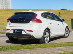VOLVO V40 2.0 T4 KINETIC GASOLINA 4P AUTOMÁTICO