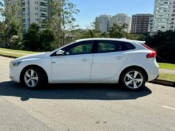 
										VOLVO V40 2.0 T4 KINETIC GASOLINA 4P AUTOMÁTICO cheio									