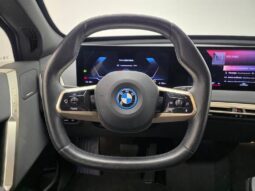 
										BMW iX ELÉTRICO XDRIVE40 cheio									