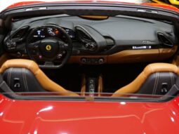 
										FERRARI 488 SPIDER 3.9 V8 TURBO GASOLINA F1-DCT cheio									