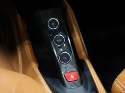 
										FERRARI 488 SPIDER 3.9 V8 TURBO GASOLINA F1-DCT cheio									