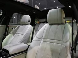 
										LAND ROVER RANGE ROVER VELAR 3.0 P340 GASOLINA R-DYNAMIC SE AUTOMÁTICO cheio									