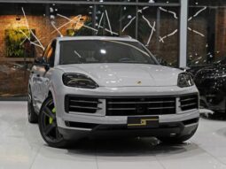 
										PORSCHE CAYENNE 3.0 V6 E-HYBRID AWD TIPTRONIC S cheio									